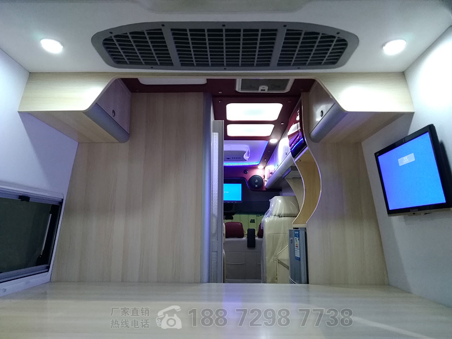 江淮星銳長(zhǎng)軸高頂B型房車(chē)10